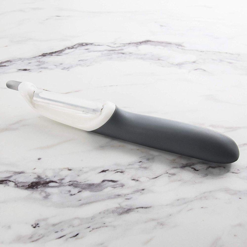 Tovolo Precision Vegetable Peeler - KITCHEN - Accessories and Gadgets - Soko and Co