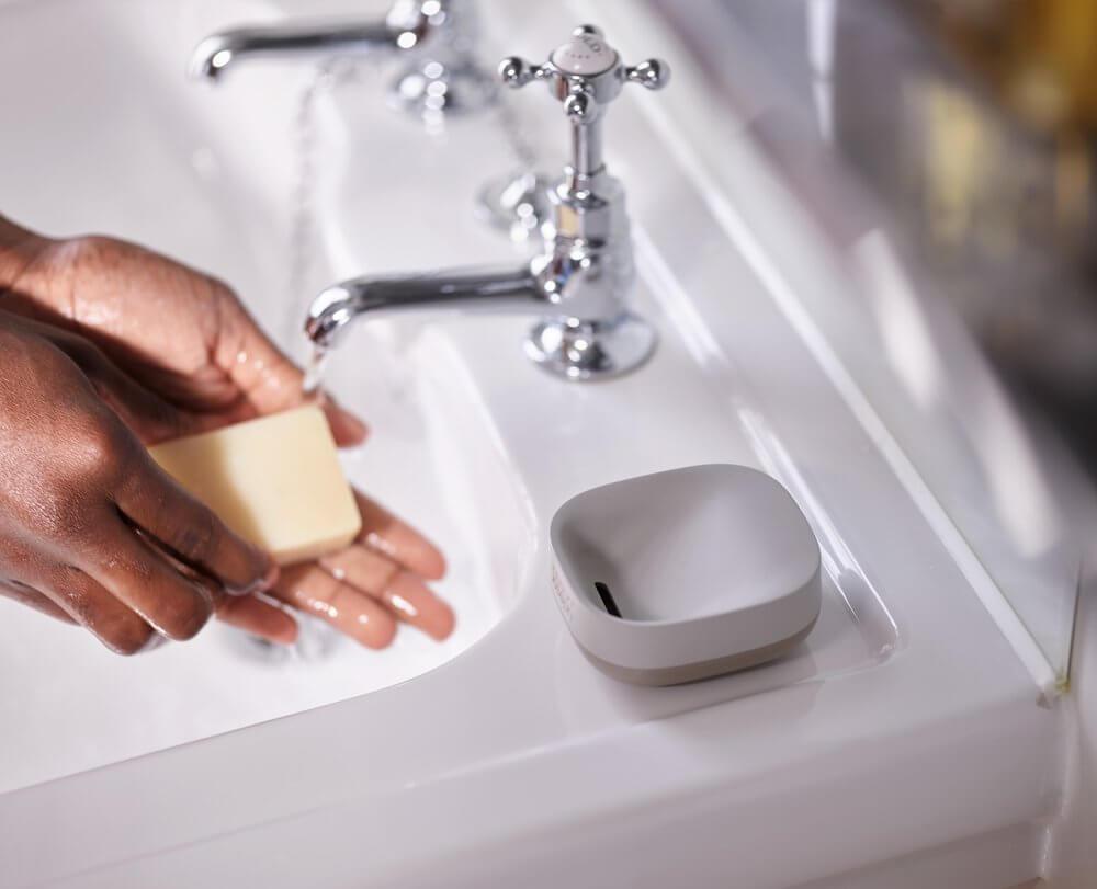 Joseph Joseph Slim Compact Soap Dish Ecru - BATHROOM - Soap Dispensers and Trays - Soko and Co